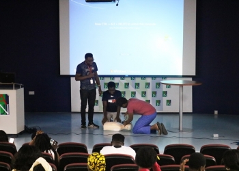 Residence Life Holds Life-saving Tutorials