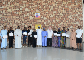 AUN Students Receive Diplomas After Excelling in Princeton University's World History Course