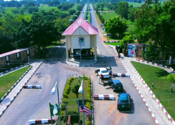 Musings: Returning to Beautiful AUN . . . For One Final Semester