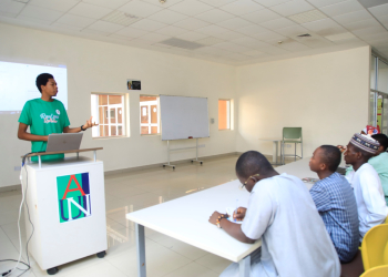 AUN Writing Center Empowers Students with AI Tools for Effective Writing
