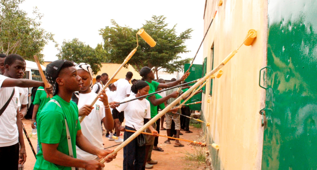AUN instills civic engagement in freshmen as they give facelift to public school in Mbamba
