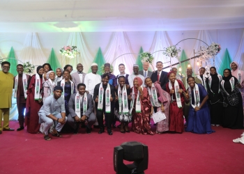 AUN-Honor Society Awards Banquet Honors 19 Graduates