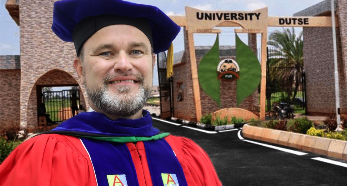 AUN President Congratulates FUD VC at Combined 8th and 9th Convocation Ceremony