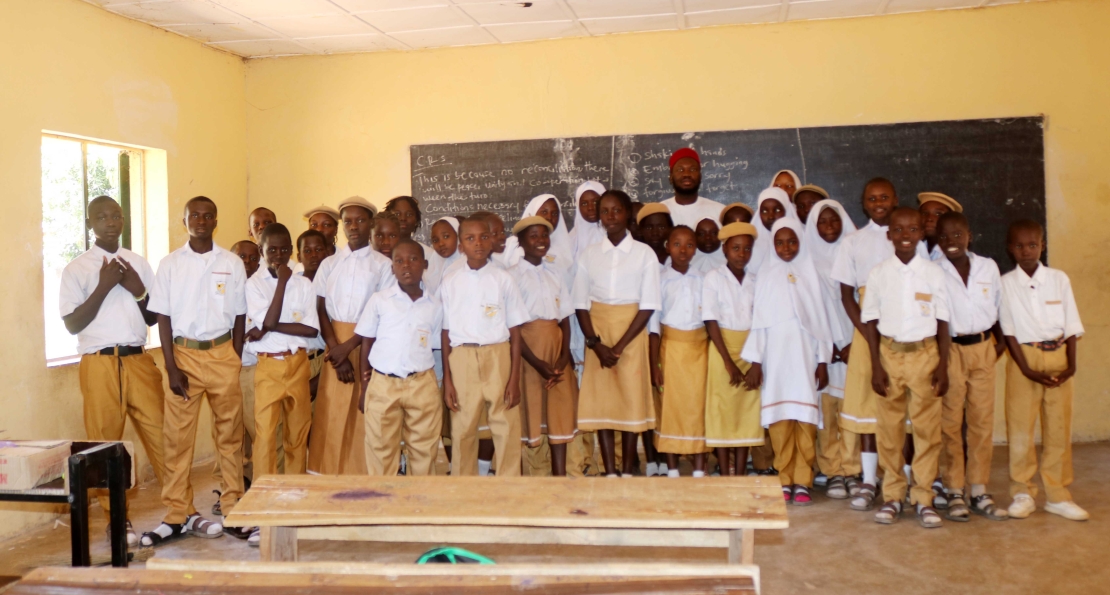 50 Students' Fees Paid by AUN Senior in A Philanthropic Gesture